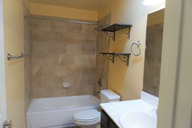 Building Photo - Oakmont Subdivision