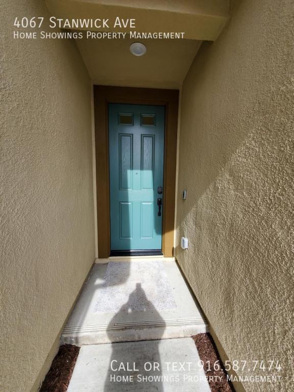 Building Photo - 4067 Stanwick Ave