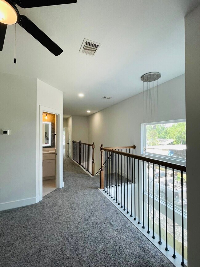 Building Photo - 7931 Fowlie St