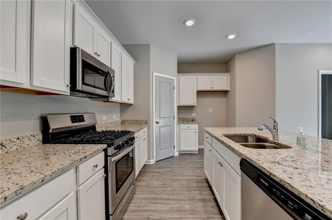 Building Photo - 125 Osprey Overlook Dr