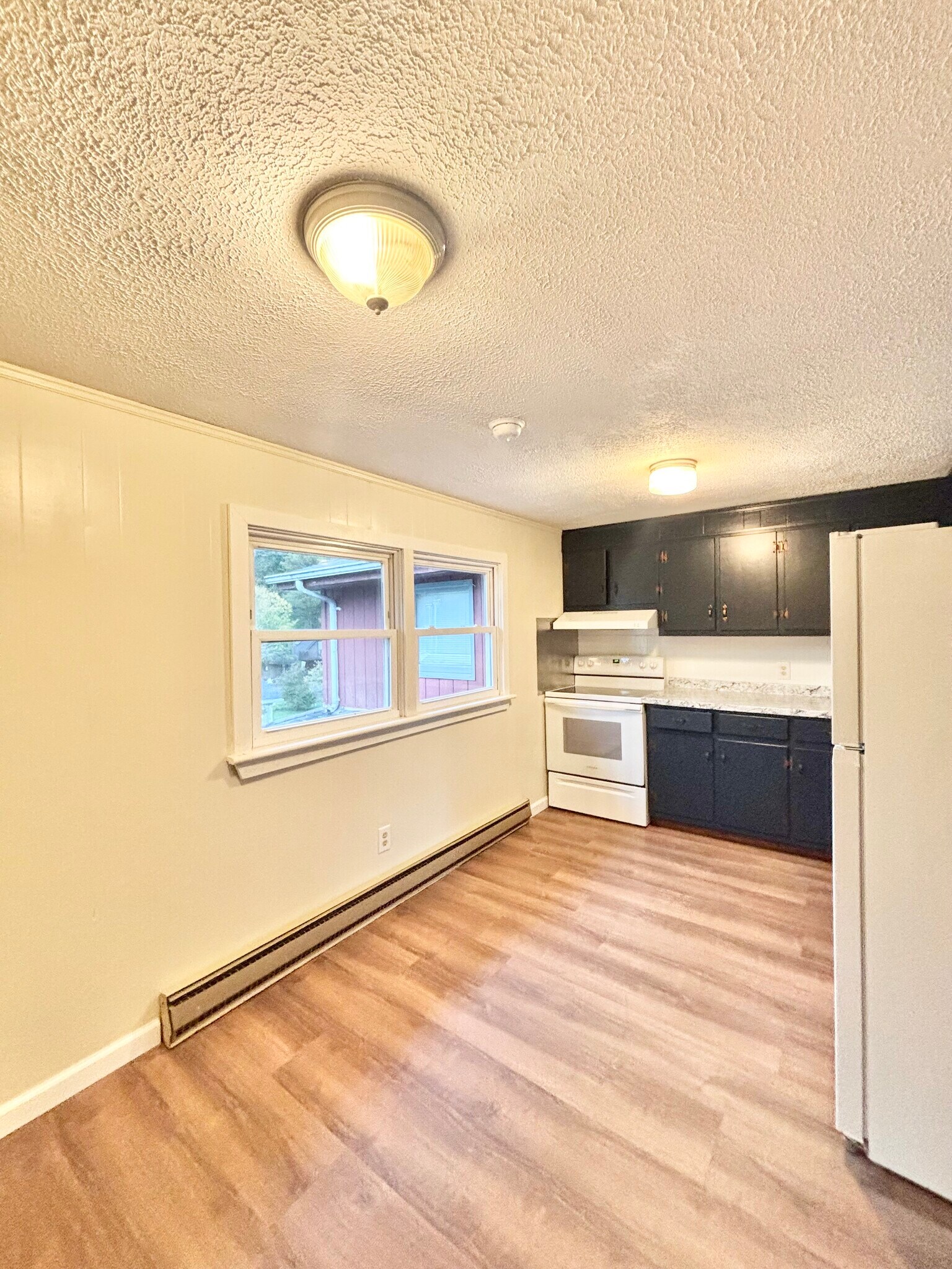 Building Photo - 201 Lexington St