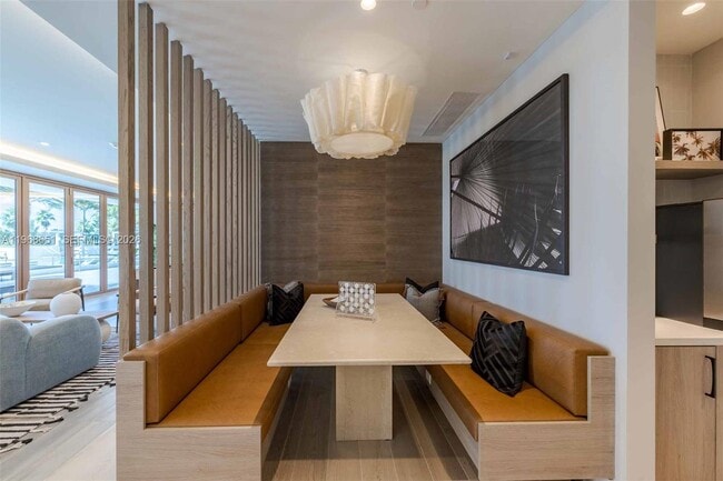 Building Photo - 3900 Alton Rd