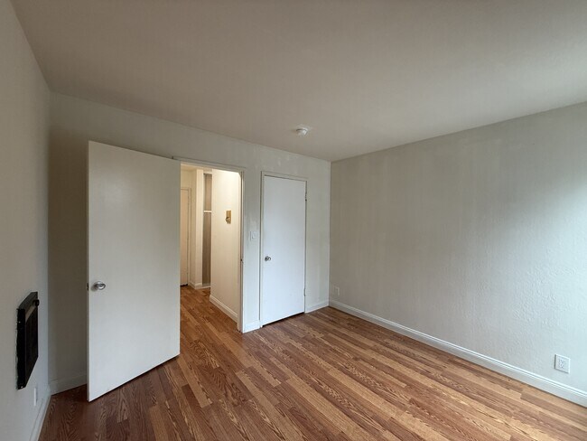 Building Photo - 2632 Warring St