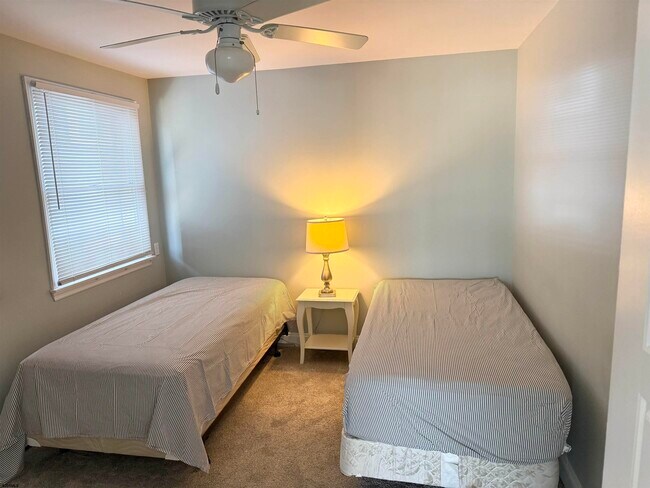 Building Photo - 225 West Ave