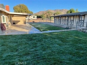 Building Photo - 1192 Man O War Dr