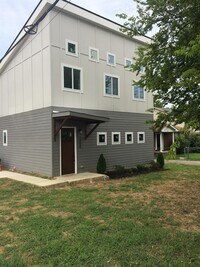 Building Photo - 1300 Brick Church Pike