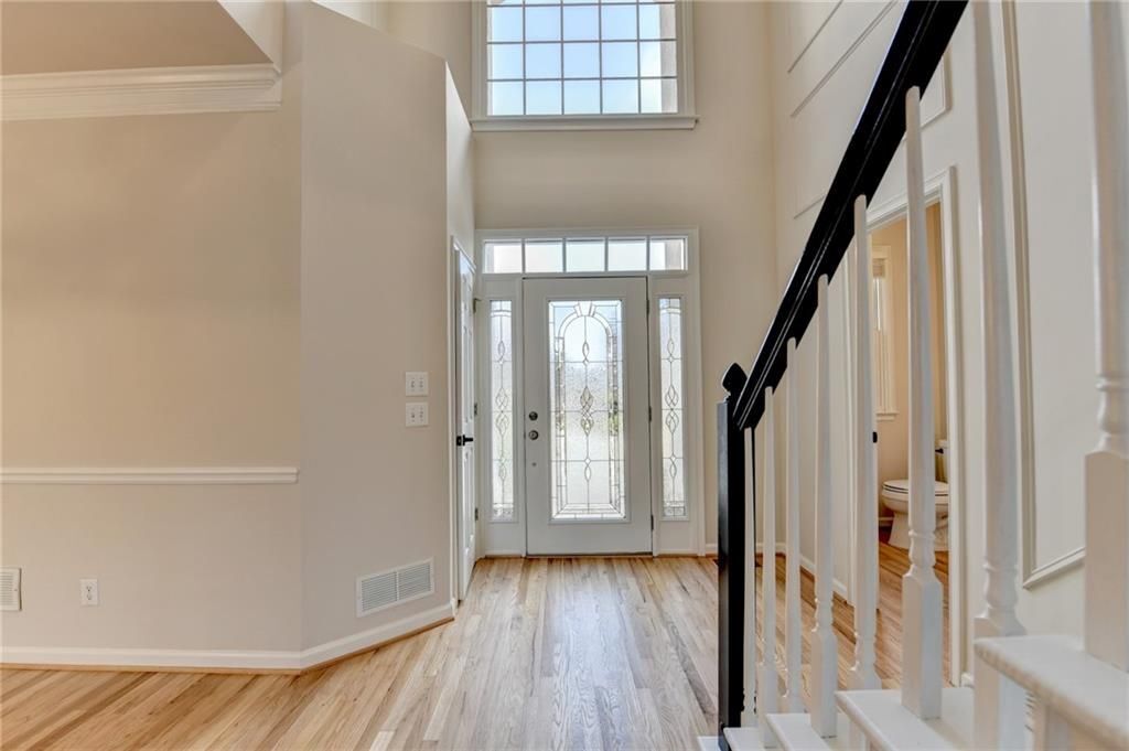 Building Photo - 6415 Sterling Dr