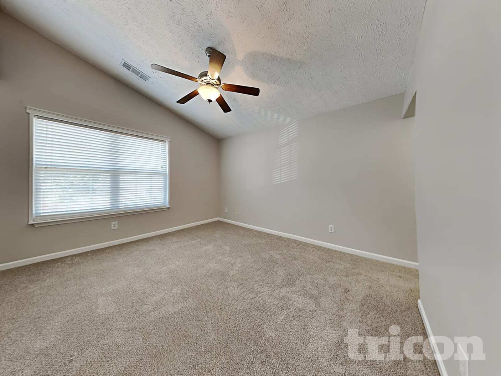 Building Photo - 250 Oak Grove Way