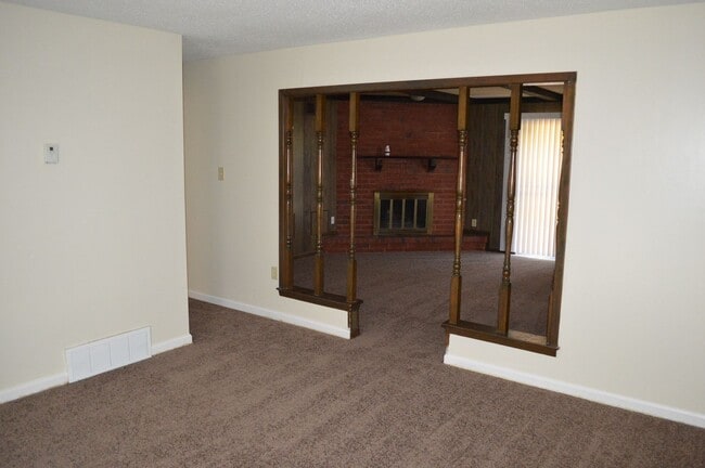 Building Photo - 3856 Jasmine Dr