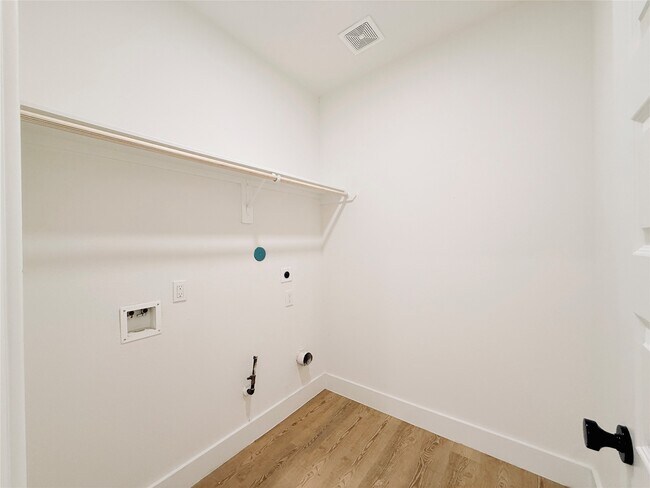Building Photo - 16575 Oasis Glade Dr