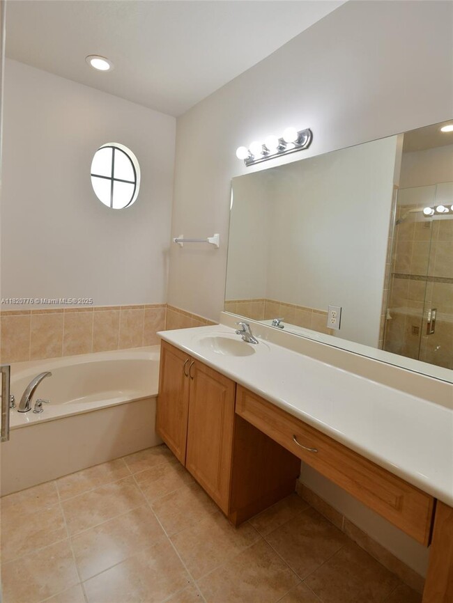 Building Photo - 8940 SW 228th Ln