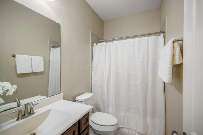 Building Photo - 22310 Taren Ct