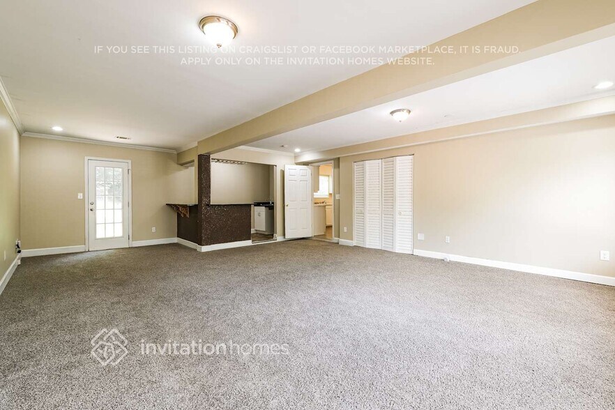 Building Photo - 4896 High Forest Dr
