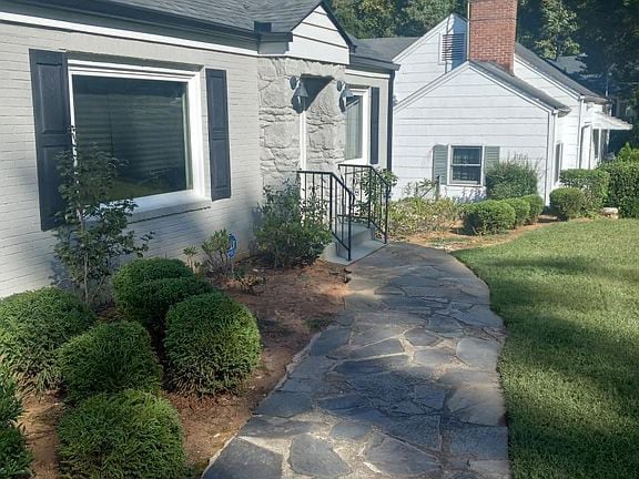 Building Photo - 2333 Beecher Rd SW