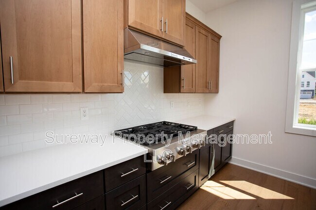 Building Photo - 7 Cole Pl