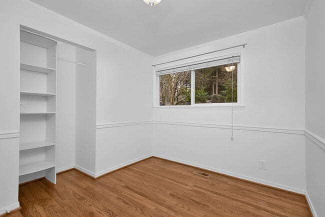 Building Photo - 12642 NE 73rd St