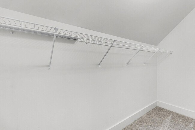 Building Photo - 102 True Blue Lp