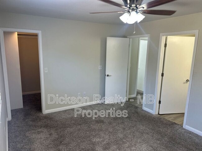 Building Photo - 7760 Key Largo Dr