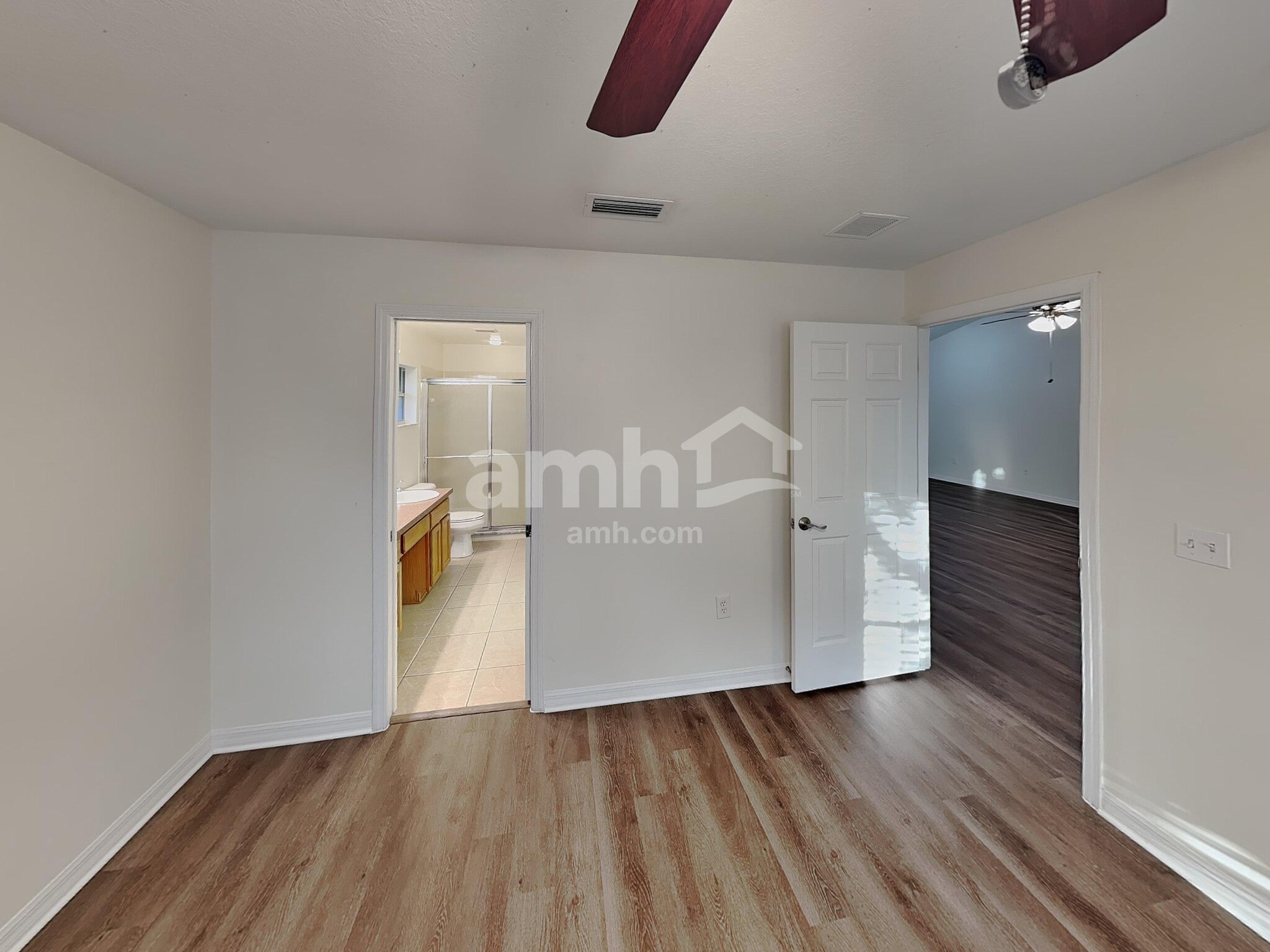 Building Photo - 4611 Treasure Cay Rd