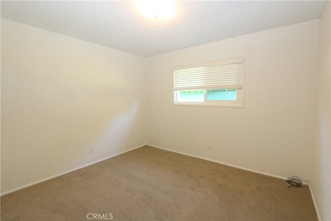 Building Photo - 16572 Patricia Ln