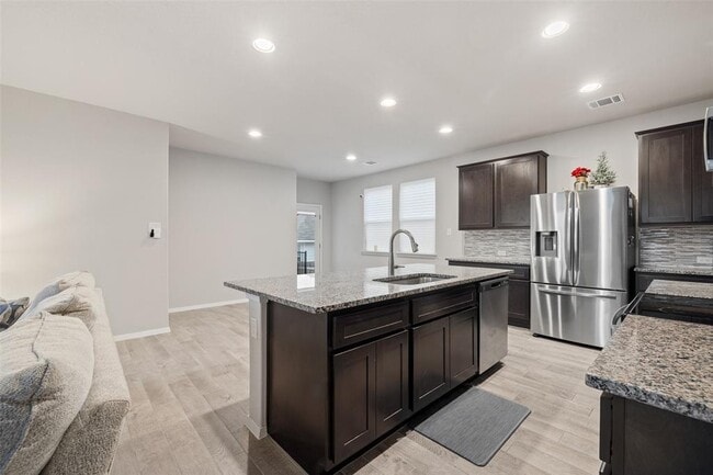 Building Photo - 408 Black Opal Dr