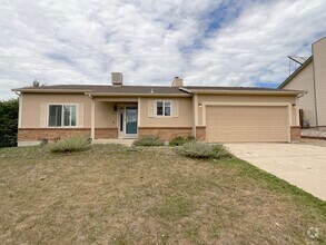 Building Photo - 3 Bedroom Home Available Near Briargate Bl...