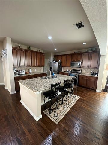 Building Photo - 2117 Willard Dr