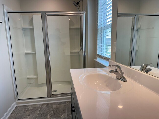 Building Photo - Modern Comfort Meets Country Serenity in Sevierville