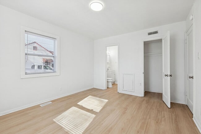 Building Photo - Newly renovated! Beautiful 2 bed, 1 bath home in historic Cradock.