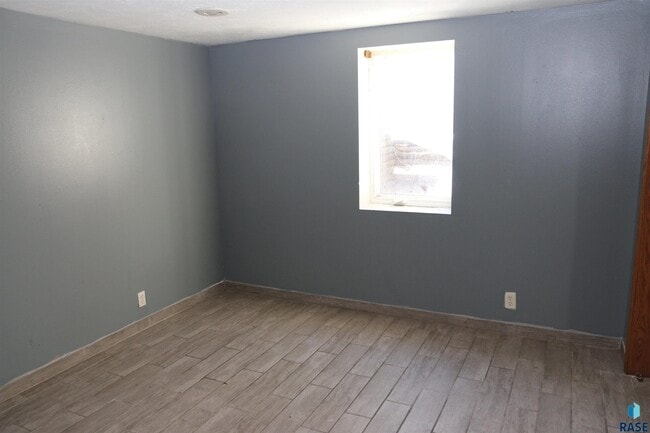 Building Photo - 3008 E 15th St