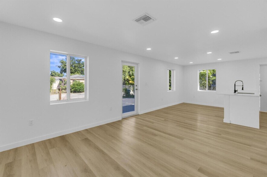 Building Photo - 1170 NW 59th St