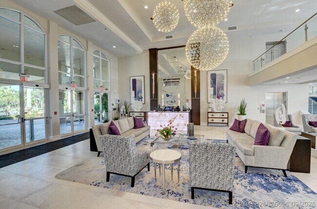 Building Photo - 12418 Crystal Pointe Dr