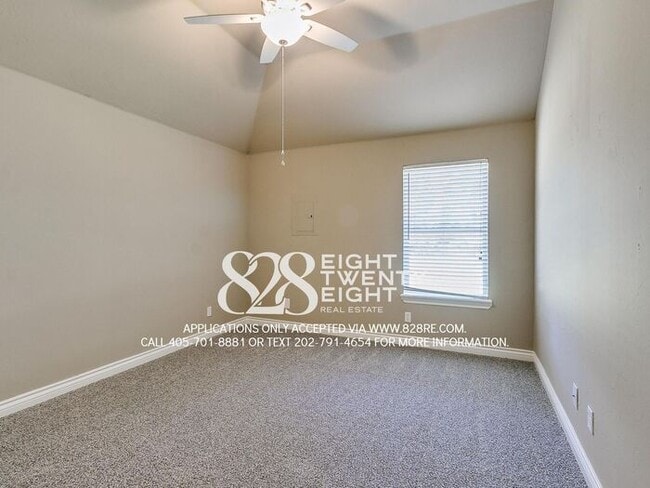 Building Photo - Roommates Not Working Out? 4 Bed/2 Bath Home Near OU Campus Available NOW! (Not Preleasing for 2027)