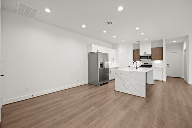 Building Photo - 2649 Seaglass Vw Dr