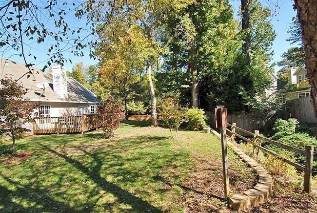 Building Photo - 2865 Cressington Bend NW