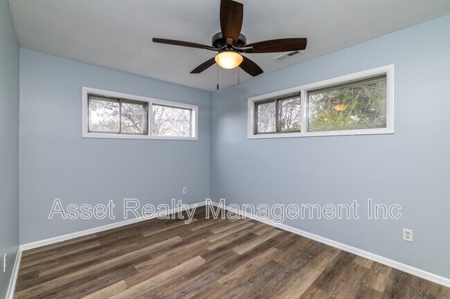 Building Photo - 4520 Nicholas Rd NW