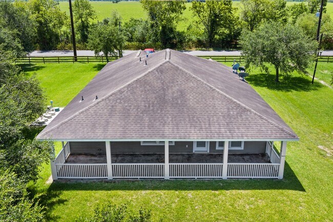 Building Photo - 3131 County Rd 81