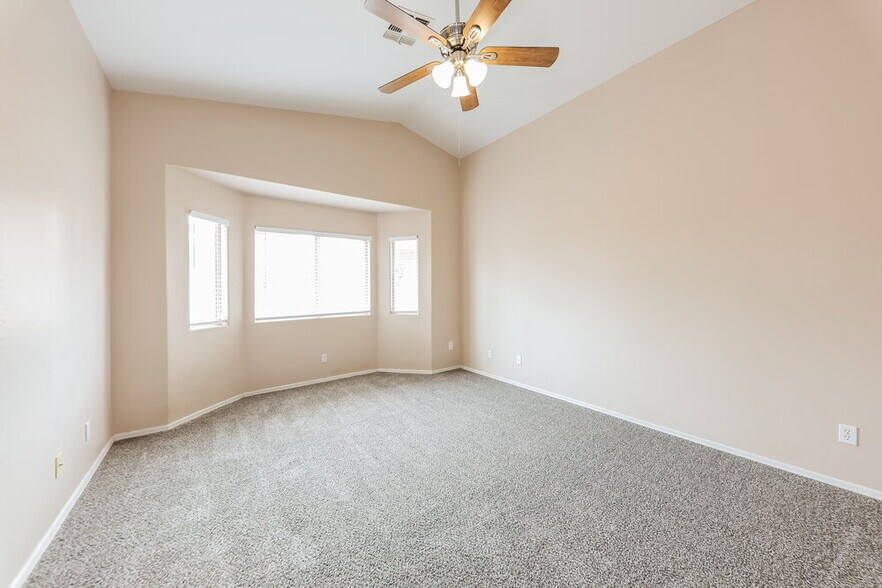 Building Photo - 14067 W Two Guns Trail