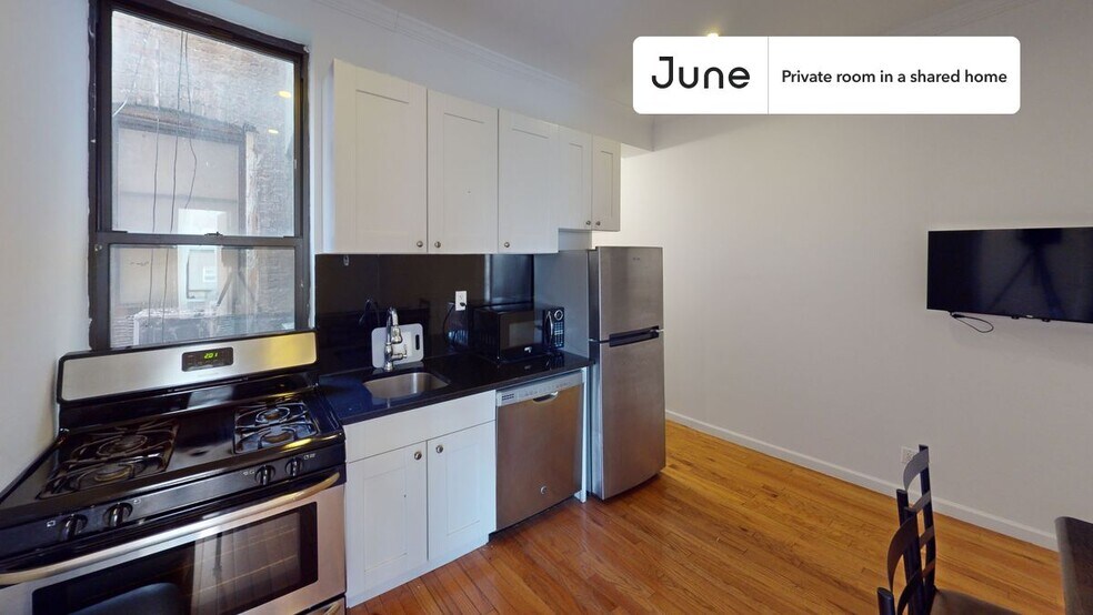 Building Photo - Room in Shared 3 bed/1 bath home in East Village