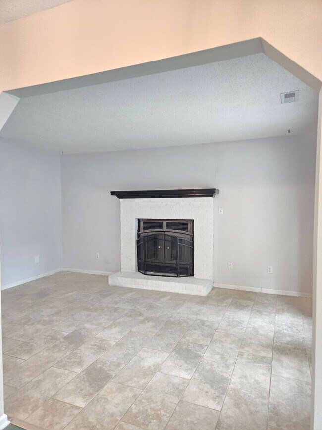 Building Photo - 3804 Daiquiri Ct