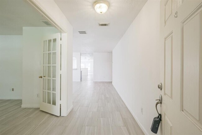 Building Photo - 24507 Cornell Park Ln