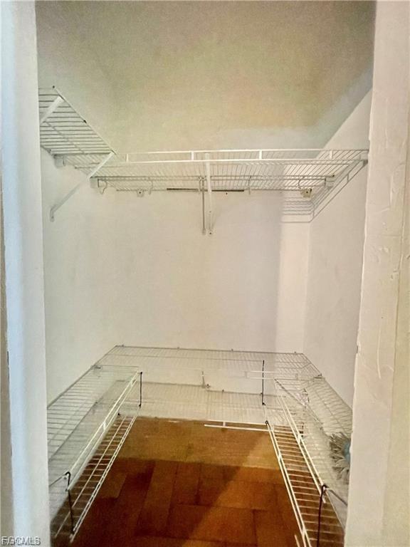 Building Photo - 907 Laredo Ave