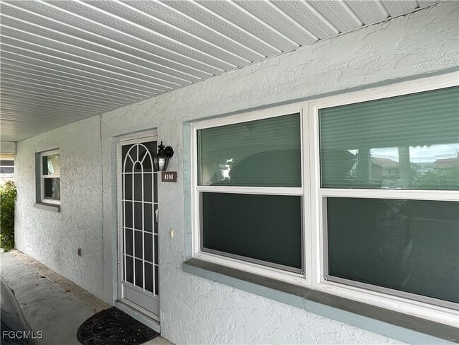 Building Photo - 4108 SE 18th Pl