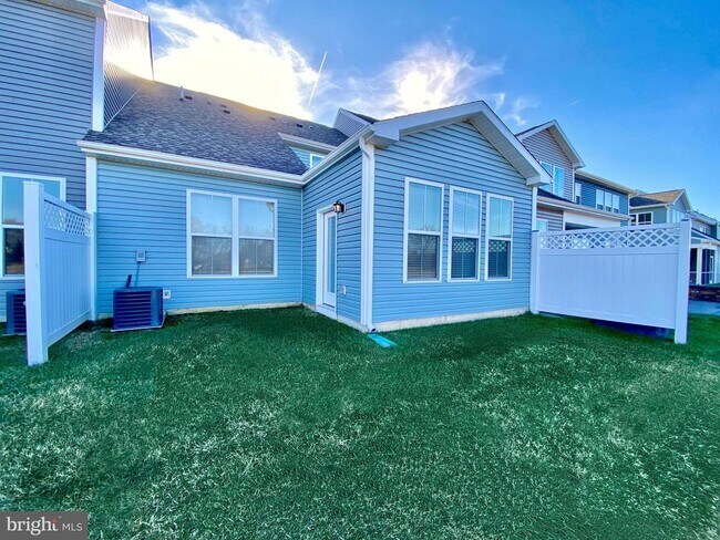 Building Photo - 38035 Cross Gate Rd