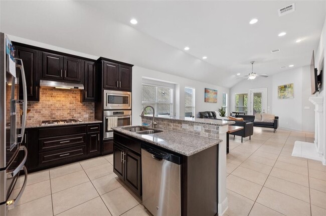 Building Photo - 3828 Vinalopo Dr
