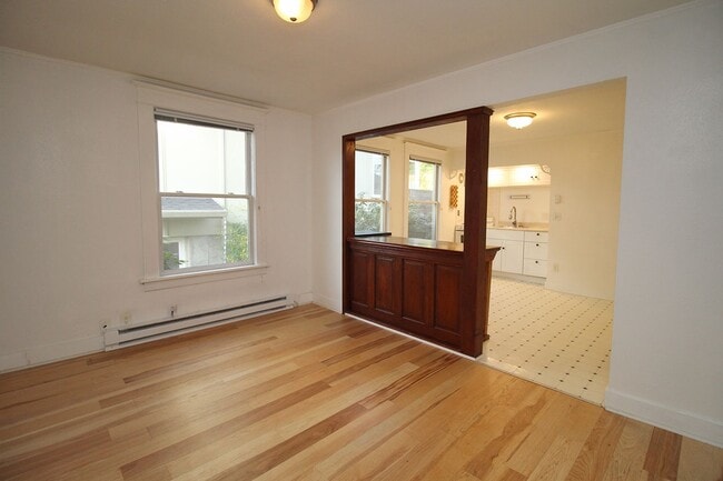 Building Photo - 4826 NE 14th Pl