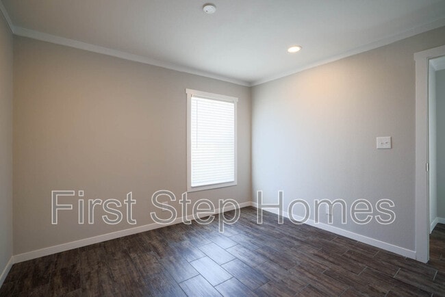Building Photo - 133 Appaloosa Dr