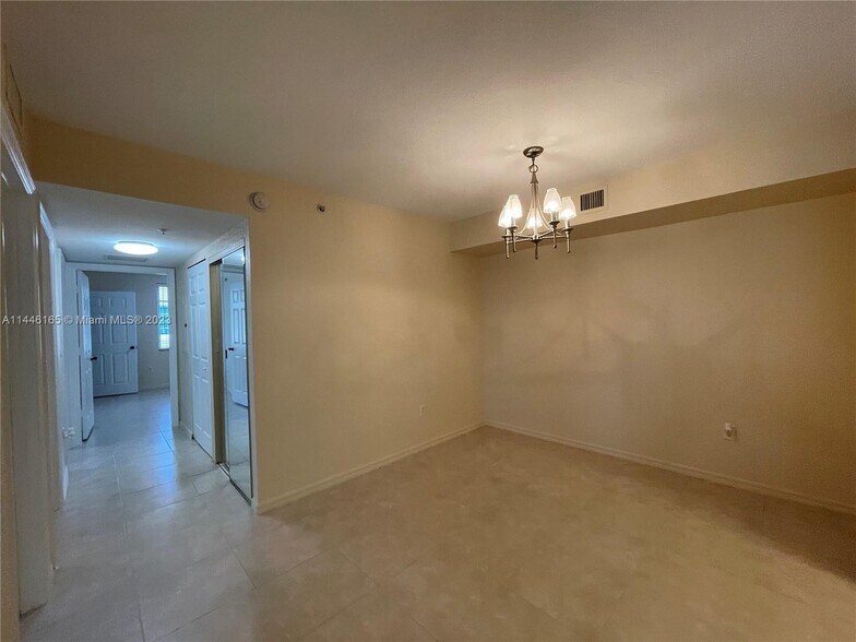 Building Photo - 6760 Heritage Grande