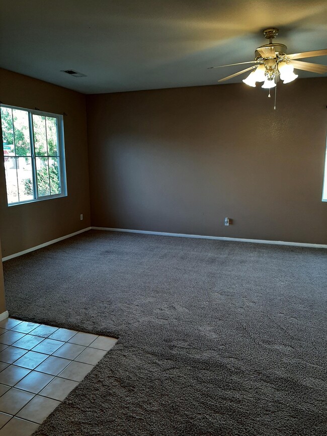 Building Photo - 1060 Indiangrass Dr