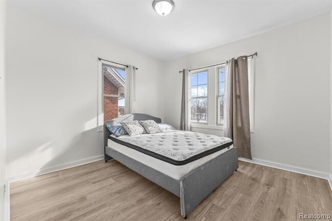 Building Photo - 1936 Atkinson St